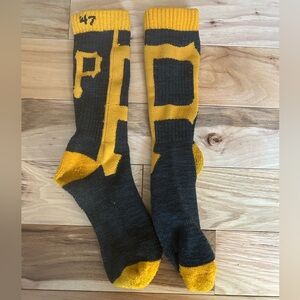 Pittsburgh Pirates men’s socks